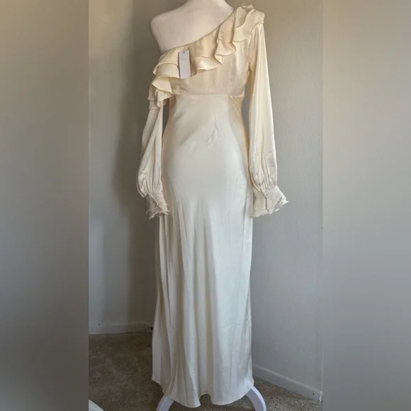 ASTR the Label Women's Coraline Ruffled Cream Maxi Dress - Picture 4 of 6